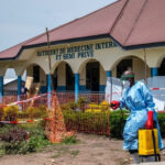 RDC – Ebola : le tout 1ᵉʳ guéri quitte le centre de traitement à Rwampara (Bunia)