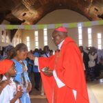 Butembo-Beni : Mgr Sikuli confirme plus de 865 chrétiens à la Cathédrale