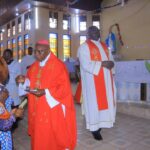 Butembo : Mgr Sikuli confirme plus de 450 chrétiens de Vulema en secteur catholique de Kitulu 